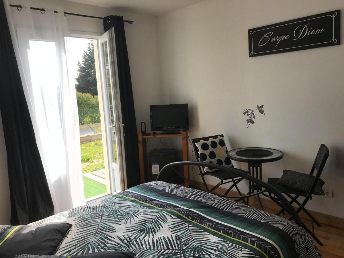 Chambre En Ardeche Du Sud Saint-Remeze Exterior foto